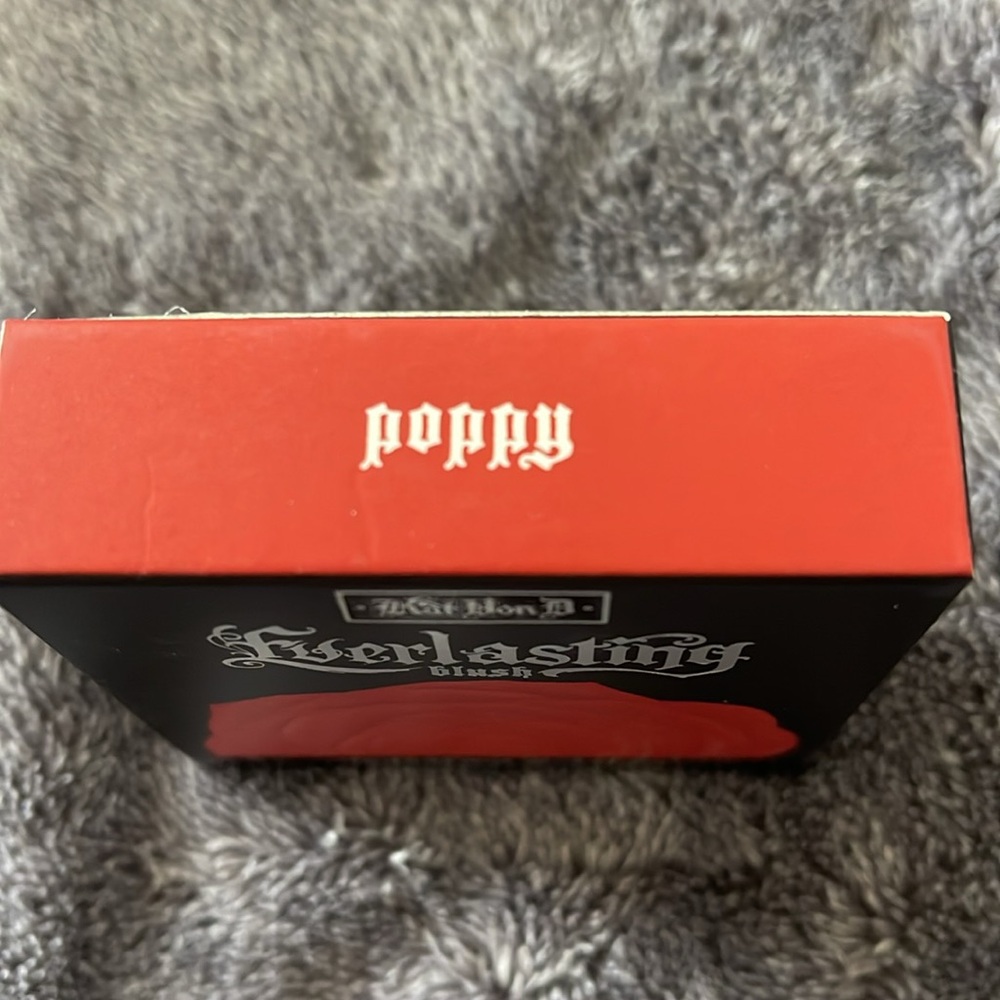 KVD Poppy Everlasting Blush - Picture 4 of 4
